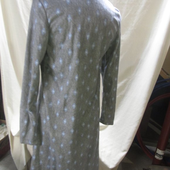 warm and cozy long nightgown size med - Picture 9 of 9